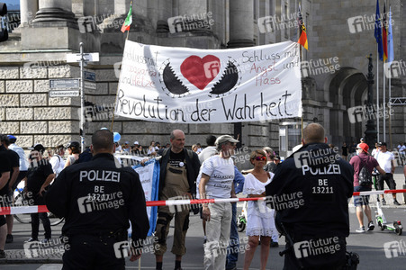Protest gegen Corona-Maßnahmen in Berlin