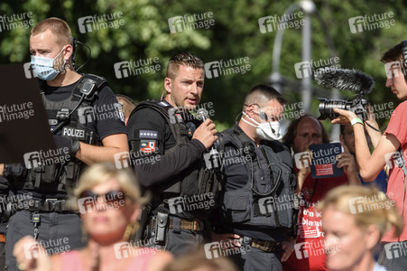 Protest gegen Corona-Maßnahmen in Berlin