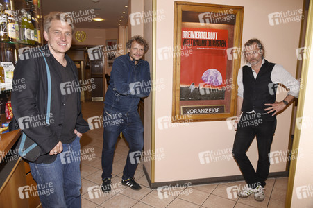 Preview 'Dreiviertelblut - Weltraumtouristen' in München