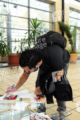 Ankünfte zur Aufzeichnung der TV Show 'Die Roland Kaiser Show: Liebe kann uns retten' in Leipzig