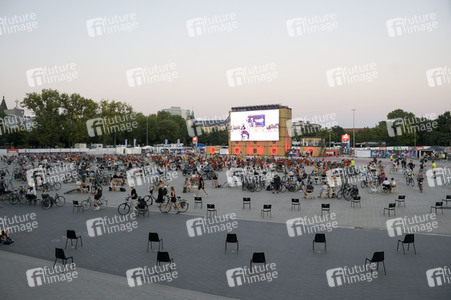 1. Fahrradkino in Hamburg