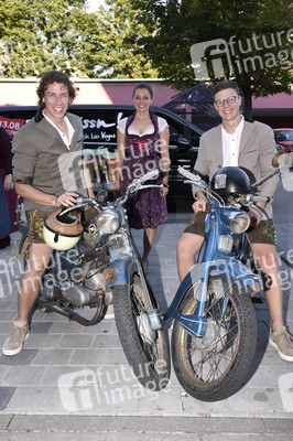 Filmpremiere 'Ausgrissn! In der Lederhosn nach Las Vegas' in Erding