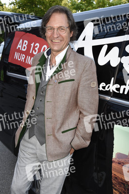 Filmpremiere 'Ausgrissn! In der Lederhosn nach Las Vegas' in Erding