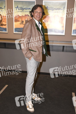 Filmpremiere 'Ausgrissn! In der Lederhosn nach Las Vegas' in Erding