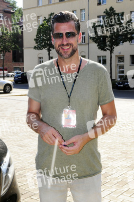 Ankunft zur Aufzeichnung der TV-Show 'Schlagerparty mit Ross Antony' in Leipzig