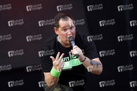 Konzert von Mia Julia Brückner in Bonn