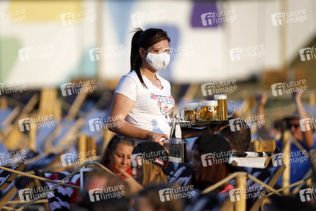 Konzert von Mia Julia Brückner in Bonn