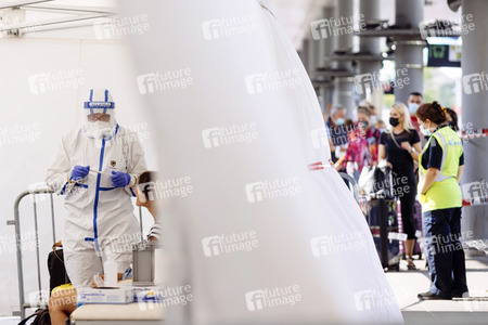 Corona-Testzentrum am Flufhafen Köln Bonn