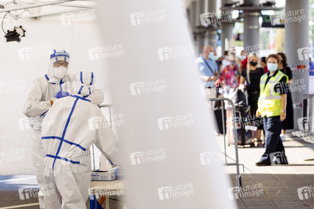 Corona-Testzentrum am Flufhafen Köln Bonn