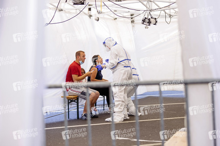 Corona-Testzentrum am Flufhafen Köln Bonn