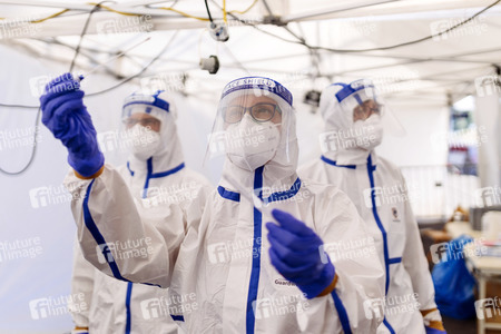 Corona-Testzentrum am Flufhafen Köln Bonn