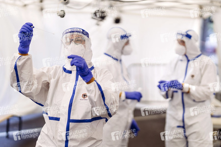 Corona-Testzentrum am Flufhafen Köln Bonn