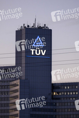 Symbolfoto TÜV Rheinland