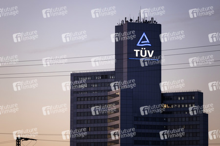 Symbolfoto TÜV Rheinland