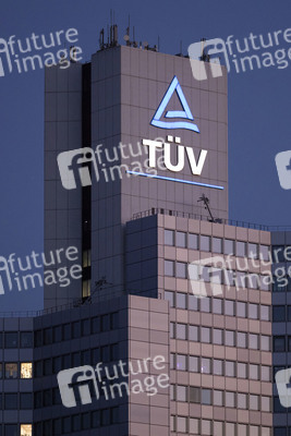 Symbolfoto TÜV Rheinland
