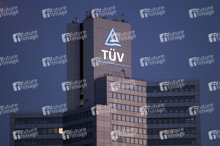 Symbolfoto TÜV Rheinland