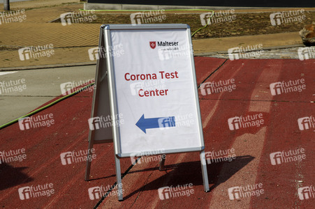 Vorstellung eines Corona-Testcenters für Reiserückkehrer an Autobahn A4 bei Görlitz