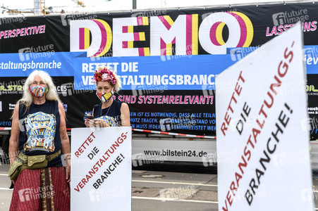 Demonstration 'Rettet die Veranstaltungsbranche' in Berlin