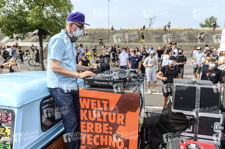 Demonstration 'Rettet die Veranstaltungsbranche' in Berlin