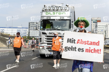 Demonstration 'Rettet die Veranstaltungsbranche' in Berlin