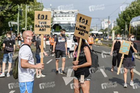 Demonstration 'Rettet die Veranstaltungsbranche' in Berlin