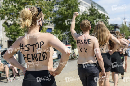 Protest gegen Femizide in Berlin