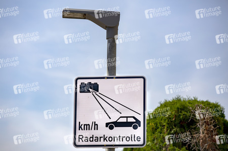 Symbolfoto Geschwindigkeitskontrolle