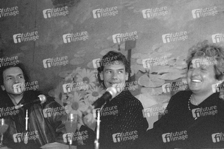 Pressekonferenz mit AWBH in London