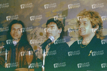 Pressekonferenz mit AWBH in London