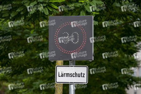 Symbolfoto LED-Verkehrsschild