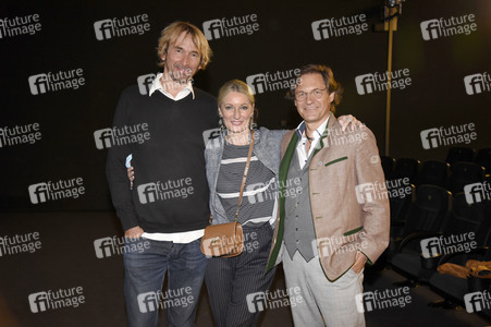 Preview 'Ausgrissn! In der Lederhosn nach Las Vegas' in München