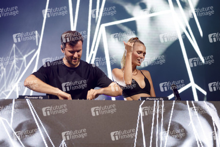 Konzert von Glasperlenspiel in Bonn