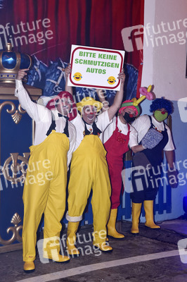 Presse-Premiere 'Clown-Car-Wash' in München