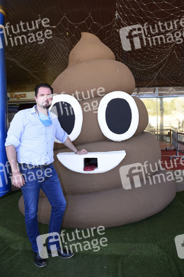 Presse-Premiere 'Clown-Car-Wash' in München