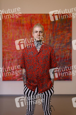 Vernissage 'Höller - Sturm 2' in Köln