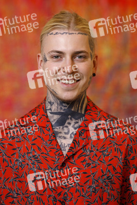 Vernissage 'Höller - Sturm 2' in Köln