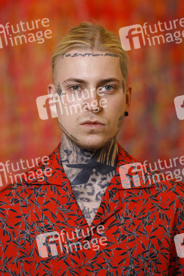 Vernissage 'Höller - Sturm 2' in Köln