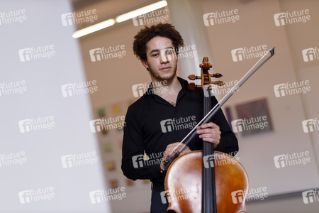 Vernissage 'Höller - Sturm 2' in Köln