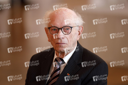 Verleihung des Landesverdienstordens Nordrhein-Westfalen in Köln