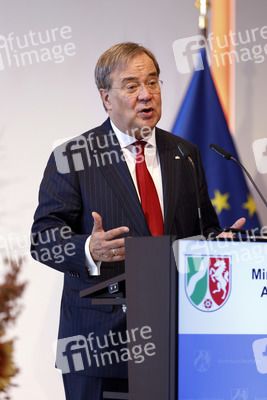 Verleihung des Landesverdienstordens Nordrhein-Westfalen in Köln