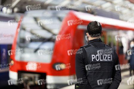 Großaktion zur Einhaltung der Maskenpflicht in Köln