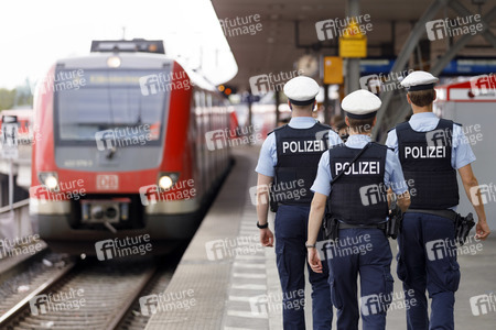 Großaktion zur Einhaltung der Maskenpflicht in Köln