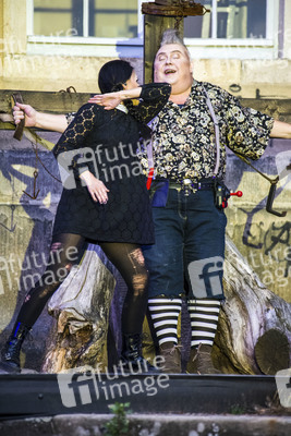 Theaterpremiere 'The Addams Family' in Dresden