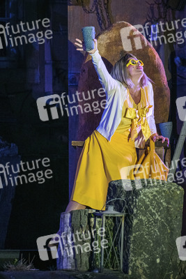 Theaterpremiere 'The Addams Family' in Dresden