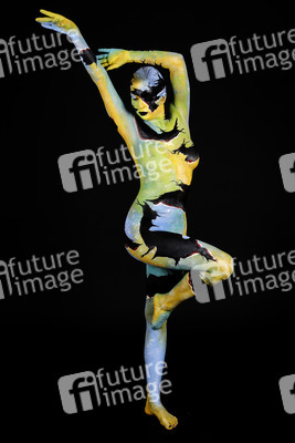 BODYART: Dance Splash