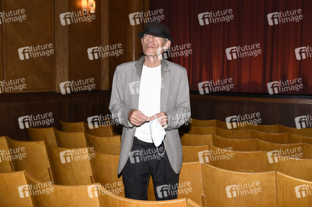 Filmscreening 'Ein Callgirl für Geister' in München