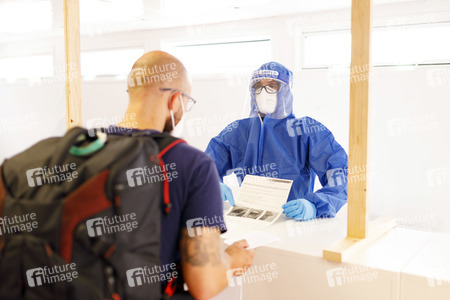 Symbolfoto Corona-Testzentrum