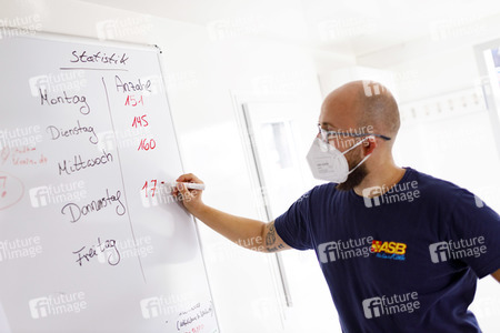 Symbolfoto Corona-Testzentrum