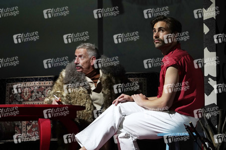 Theaterprobe 'Melissa kriegt alles' in Berlin