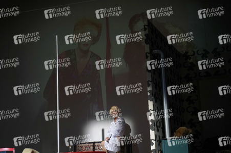 Theaterprobe 'Melissa kriegt alles' in Berlin